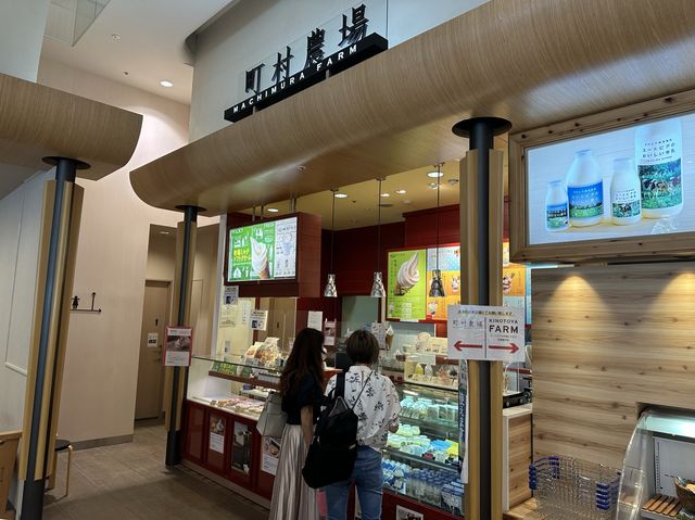 北海道・札幌。大通ビッセで味わう『町村農場 大通公園』のパフェ