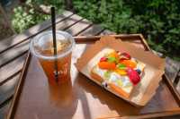 Ing Craft Toast Cafe & Backyard