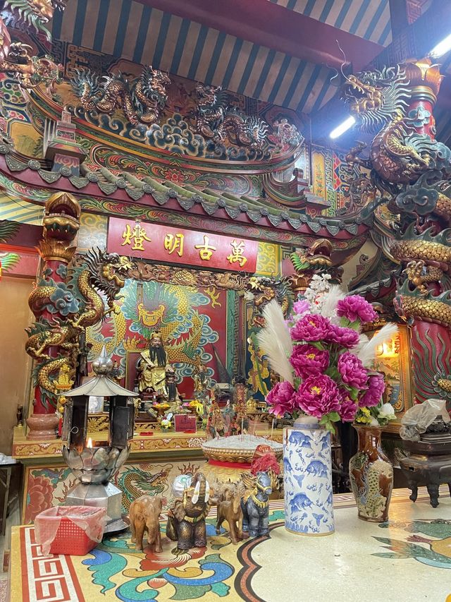 ศาลเจ้าพ่อหลักเมืองตราด 📍