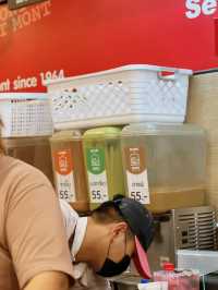 พามากินนมเย็นๆ ขนมปังฉ่ำๆดับร้อนที่มนต์นมสด