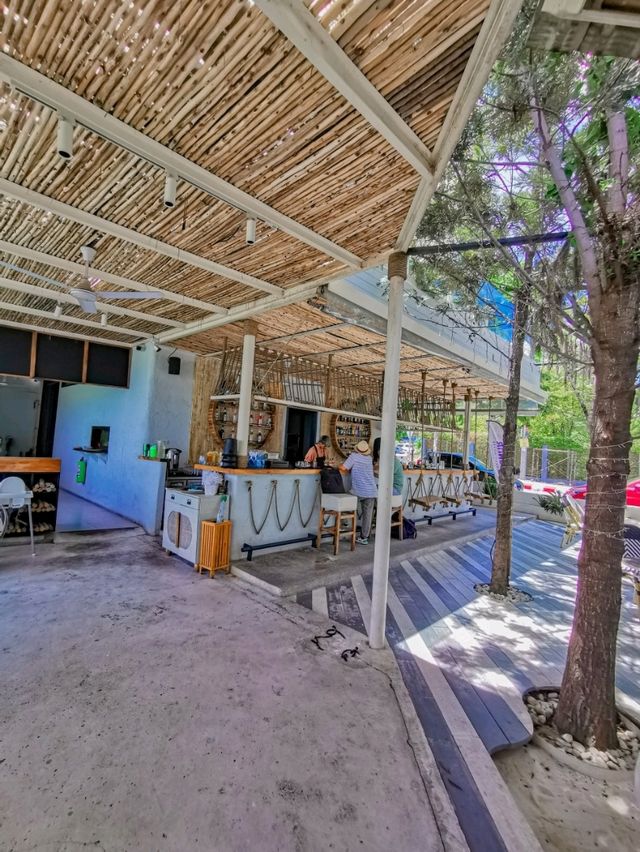 The Lunar Beach House พัทยา