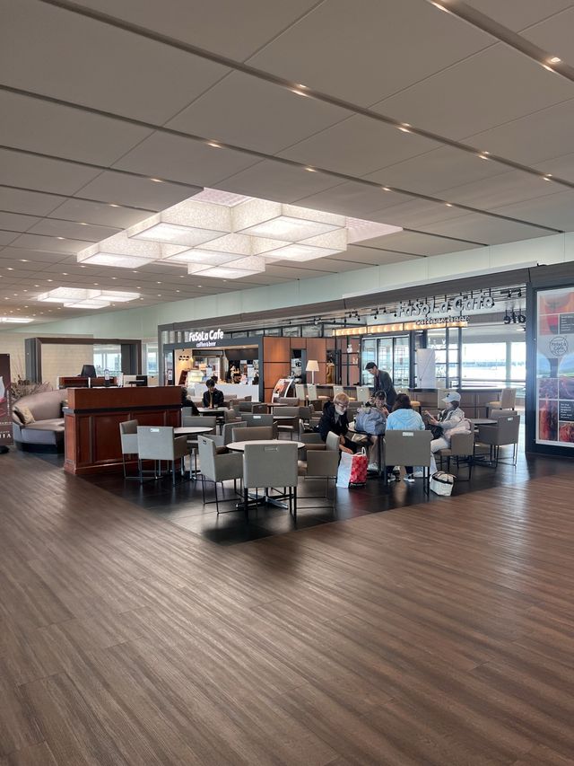 【成田空港】第二ターミナルのカフェ