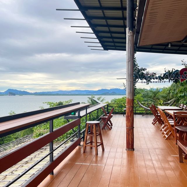 Ao Luek Ocean View Cafe 