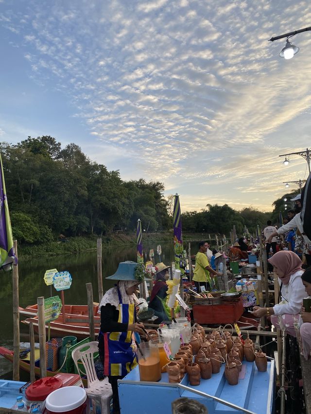 ตลาดน้ำคลองแห สงขลา