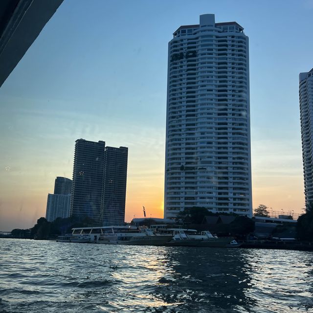 Sunset cruising - BKK