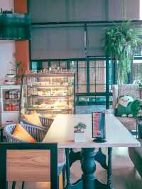 ‘dee café & bistro‘ คาเฟ่สไตล์ประยุกต์