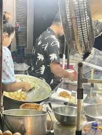 ล้านผัดไทยเจ๊แมว @ตลาดน้ำพุ 