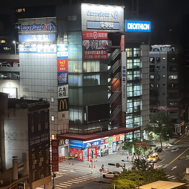 台北花園大酒店 三人房 一人一床 性價比高