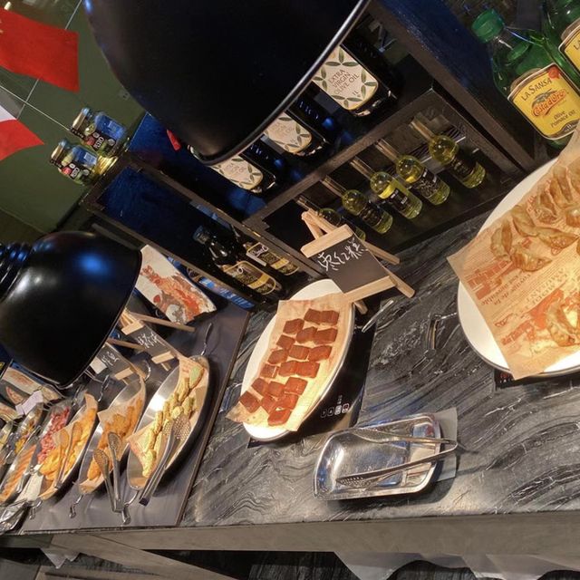 歡樂天地！👪🎉 深圳龍崗珠江皇冠假日酒店