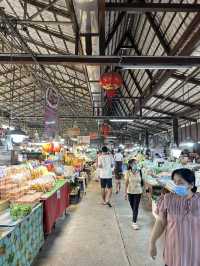 ตลาดน้ำดอนหวาย 🍐