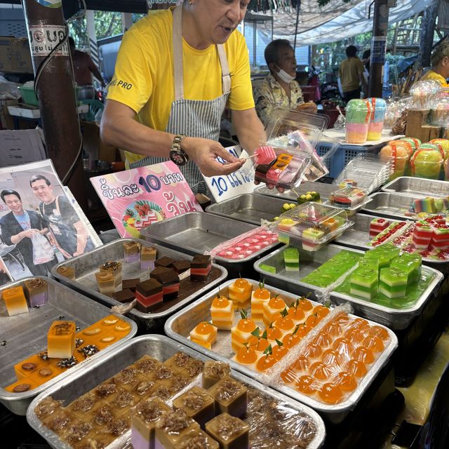 วันหยุดนี้เที่ยวตลาดบางน้ำบางน้ำผึ้ง  🍡🍢🍤🥟🥓🌽