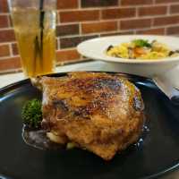 啟岸寫意文青Cafe