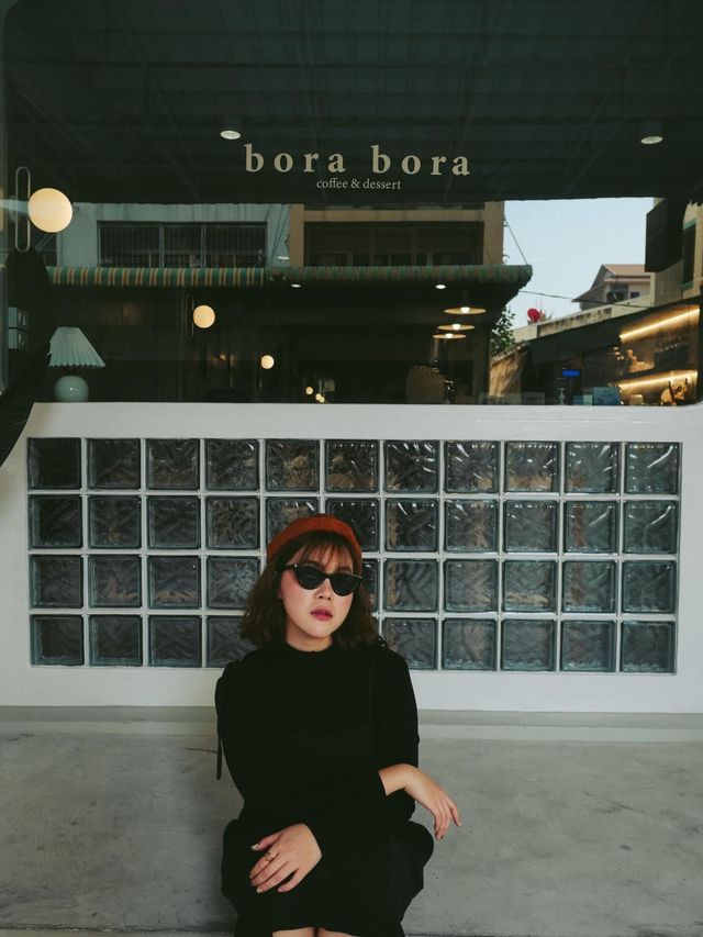Bora bora Cafe