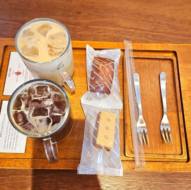 원두를 직접 볶는 커피 맛집 <브릭샌드>