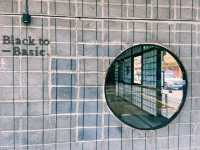 งานดิบที่แท้ทรู : Black To Basic