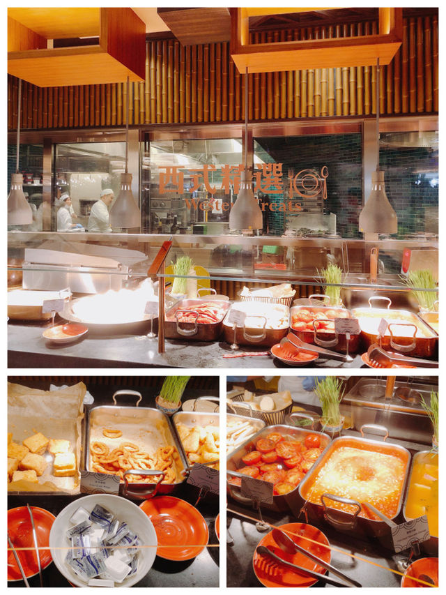 「The Grand Buffet」：澳門上葡京酒店內的豪華自助餐廳，享譽口碑
