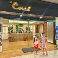 The Coral Lounge ห้องพักที่สนามบิน VIP