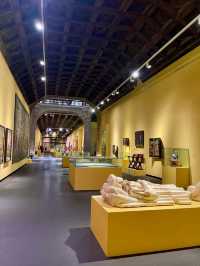 Great collection & exhibit! 