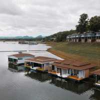 รีวิว Rayaburi Resort นอนแพหรู ริมเขื่อน
