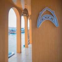 The shark cafe คาเฟ่ริมทะเลแสมสาร