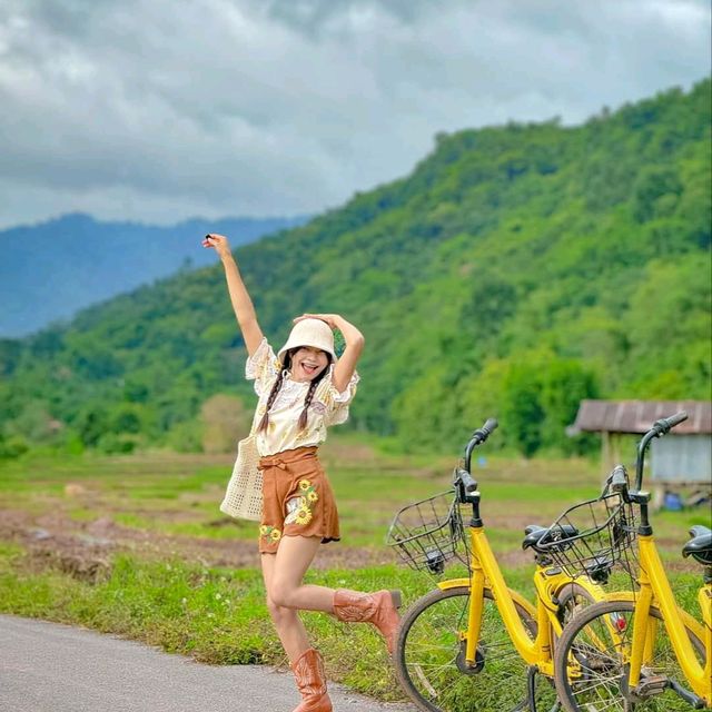 ที่พักบ่อเกลือ ริมลำธาร โอบล้อมด้วยขุนเขา