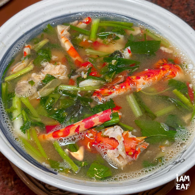 ข้าวกุ้งมังกรแกะราดมันกุ้งเยิ้มๆเจ้าดังบรรทัดทอง