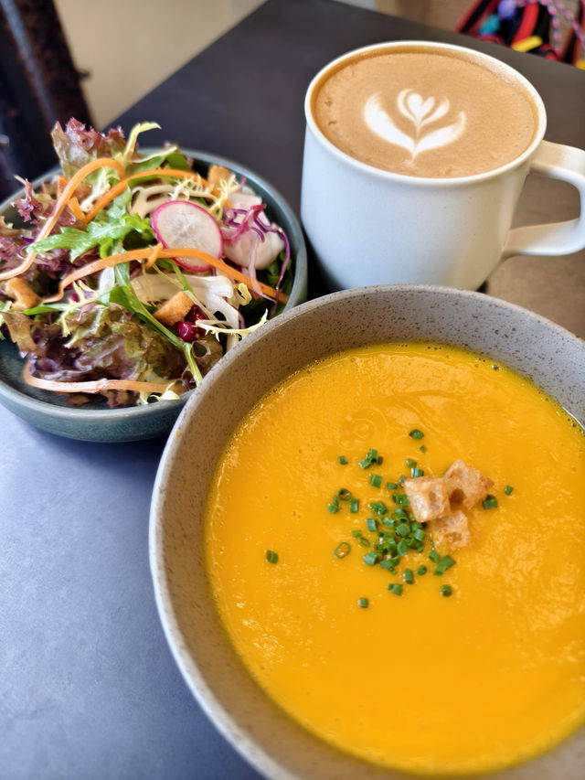 半山型格裝修cafe