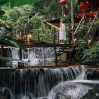 ที่พักติดลำธาร สุดชิล ดอยสะเก็ด🏕️🌳
