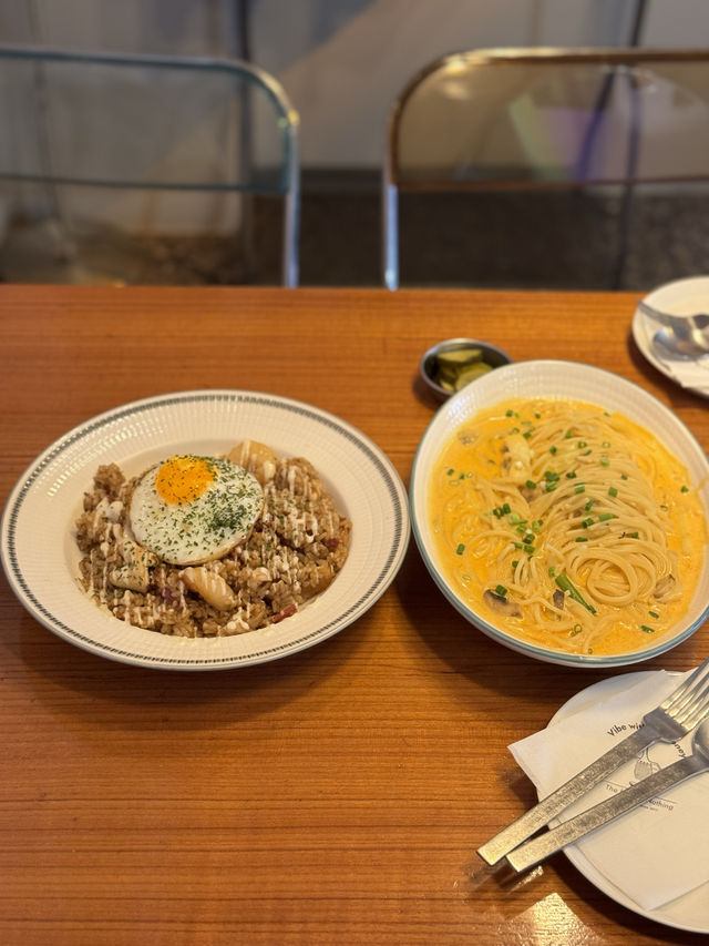 힙한 인테리어와 맛스러운 음식이 가득한 이곳! 