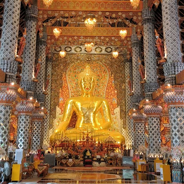 วัดศรีดอนมูล วัดสวยที่คนมามูเยอะ