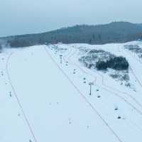 「岩山滑雪場」驚艷雪景