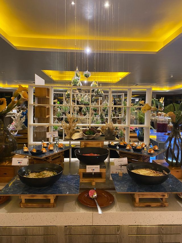 Eat All You Can In Maldives 🍽️🥣🥢