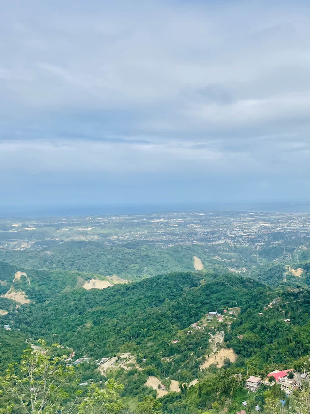 A day tour in a city where the mountains meets the sea: Cebu City Philippines