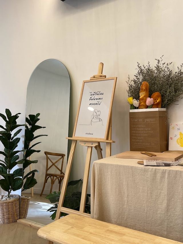 📍✨ บ้านเพื่อน Cafe & Creative Space