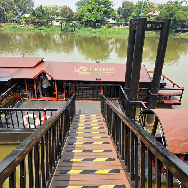 ล่องเรือดื่ม Afternoon tea. ที่เชียงใหม่