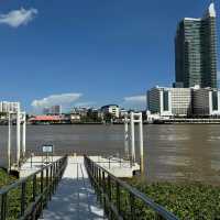 Away Bangkok Riverside Kene