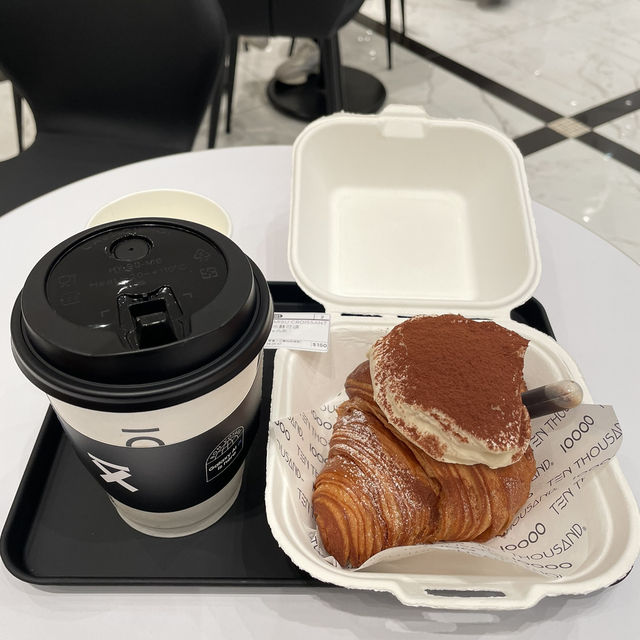 10000 Ten Thousand咖啡 微風南山店