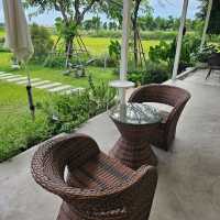 ร้านบรรยากาศเงียบสงบ  ร้าน White cantas