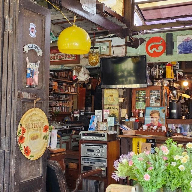 eight de klong
