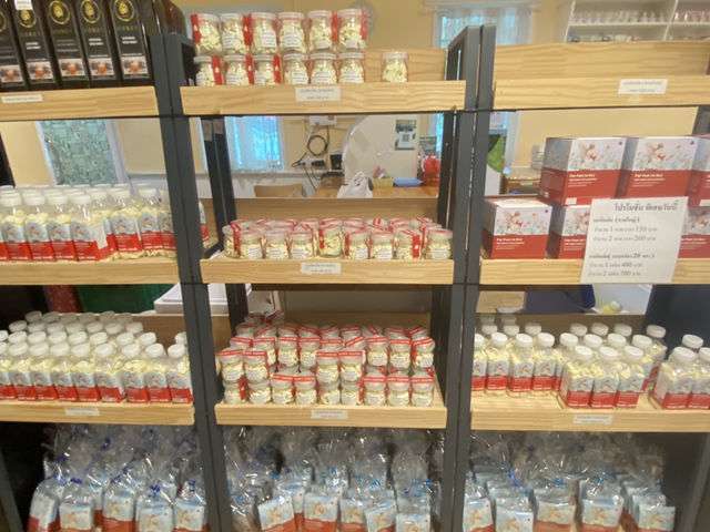 DAIRY HOME กรีกโยเกิร์ตร้านโปรด😍