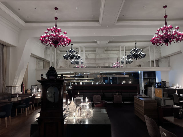 ［小樽］油燈下的音樂與美酒 — OMO Cafe & Bar 的完美夜晚