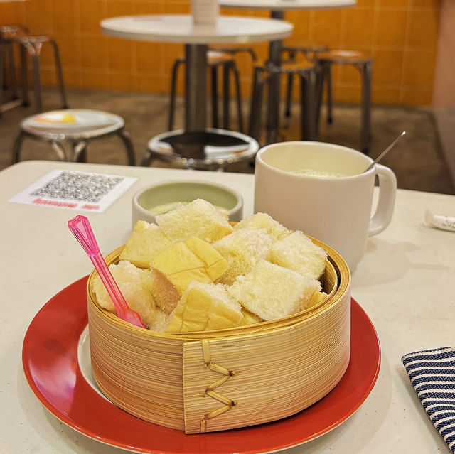 มีเดียมนมสด - ร้านนมเปิดใหม่ย่านเมืองเก่าอุบล