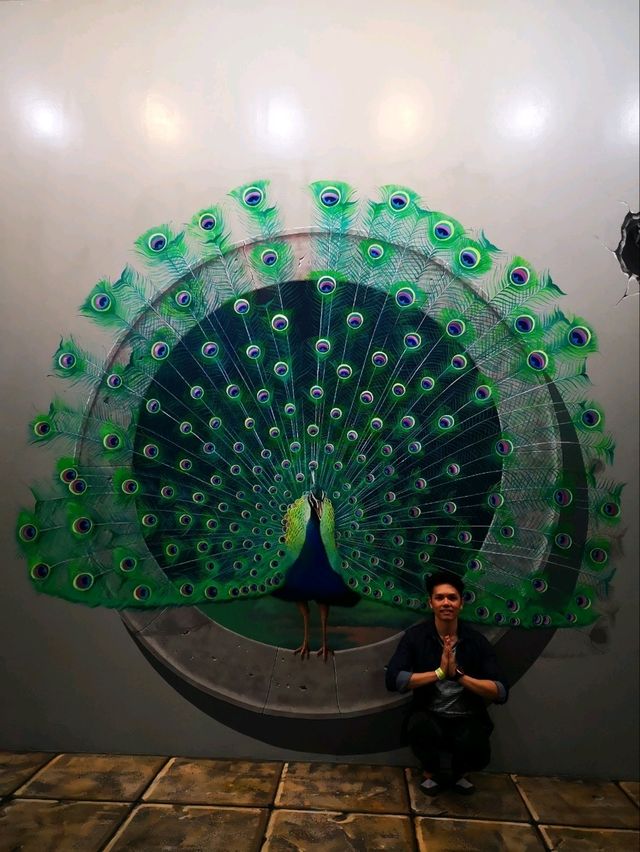 Art in Paradise, Over 200 3D Art for Fun Photo Op