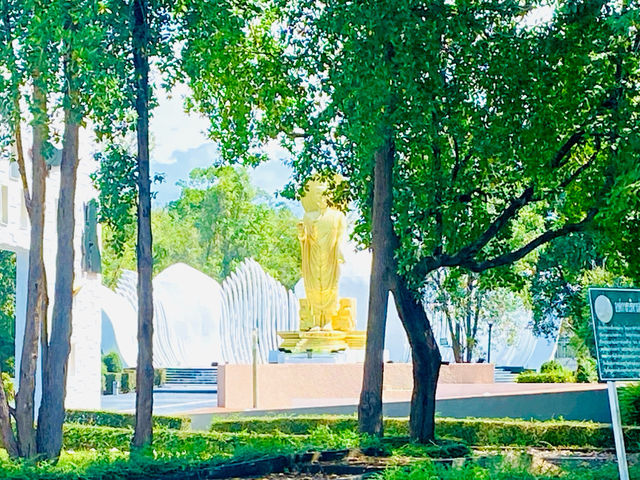 ⛩️กราบไหว้พระองค์ใหญ่🔆พุทธมณฑล จังหวัดตราด🙇‍♀️