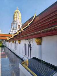 ไหว้พระพุทธชินราช วัดพระศรีรัตนมหาธาตุ พิษณุโลก