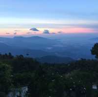 🏞️🚠 "探訪巴拿山：天際之境的仙境之旅" 🌄🌿