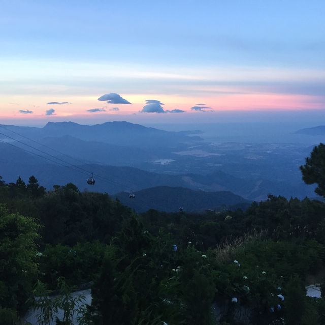 🏞️🚠 "探訪巴拿山：天際之境的仙境之旅" 🌄🌿