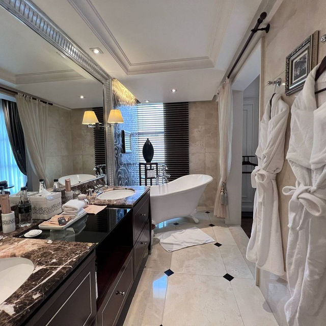 โรงแรมที่เต็มไปด้วยเรื่องราว 🛏️