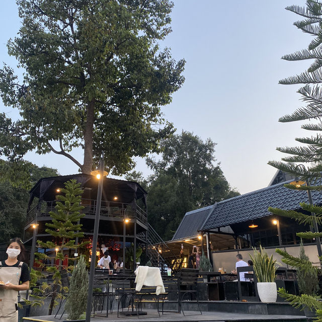 Jungle space village - คาเฟ่เขียวขจี จ.นครพนม