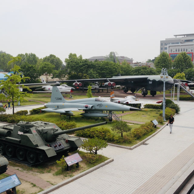 History Comes Alive: My Journey at the War Memorial of Korea!